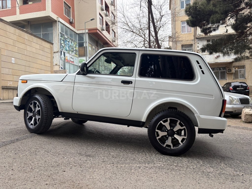 LADA (VAZ) Niva