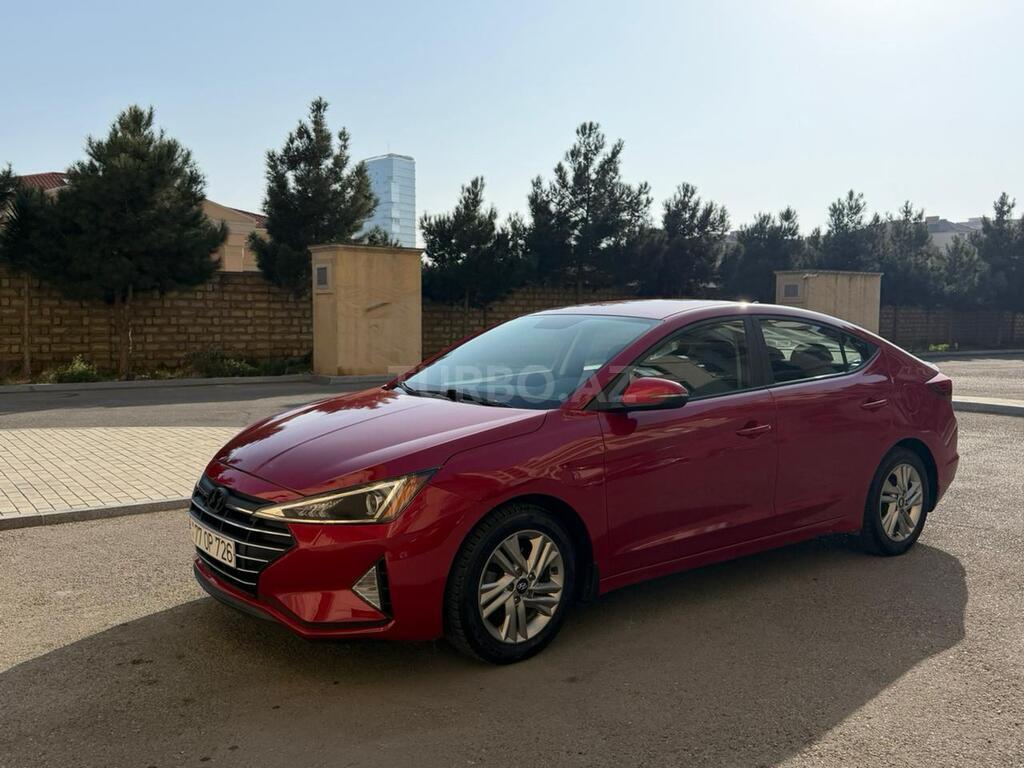 Hyundai Elantra
