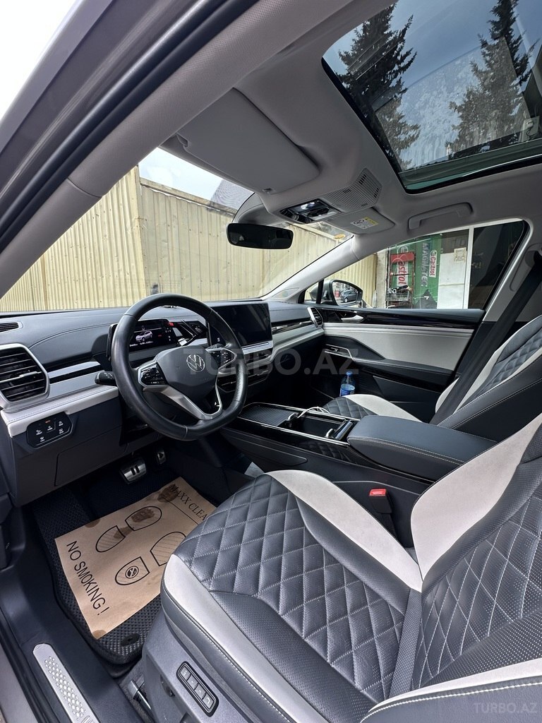 Volkswagen ID.6 Crozz
