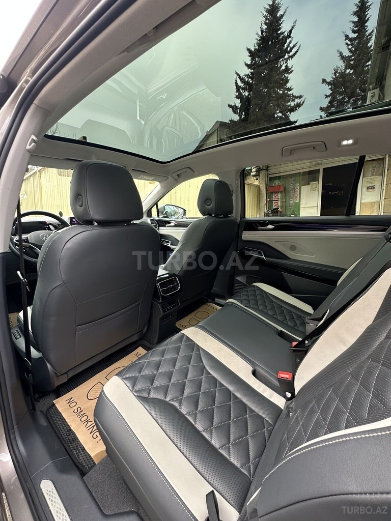 Volkswagen ID.6 Crozz