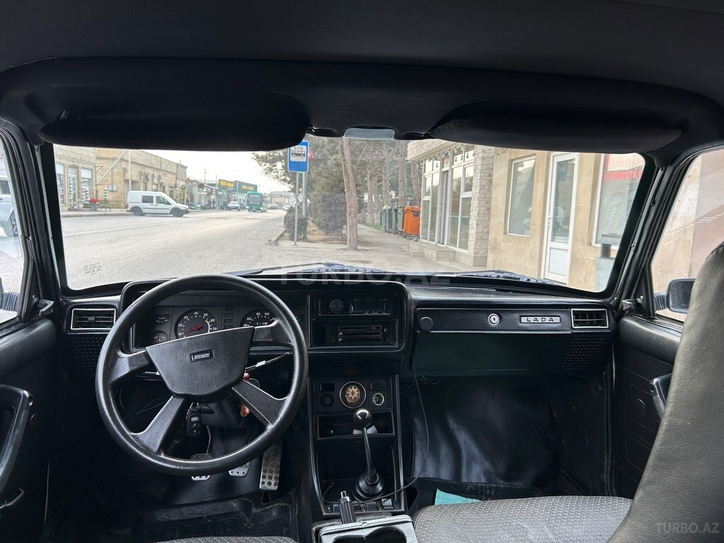 LADA (VAZ) 2107