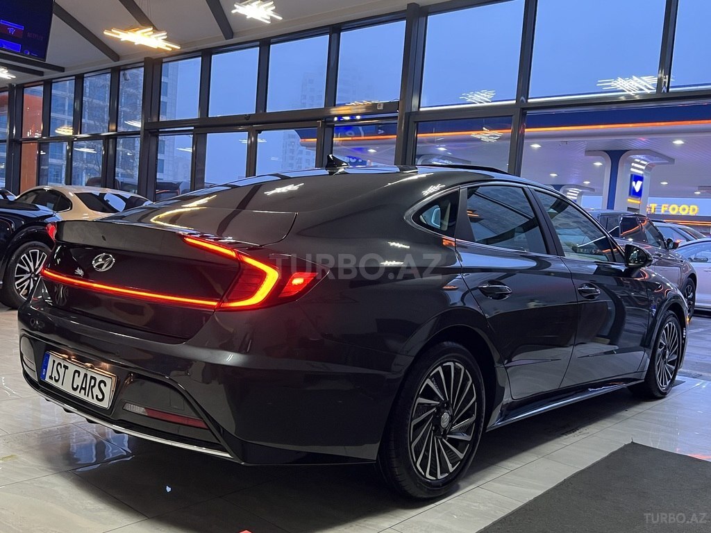 Hyundai Sonata