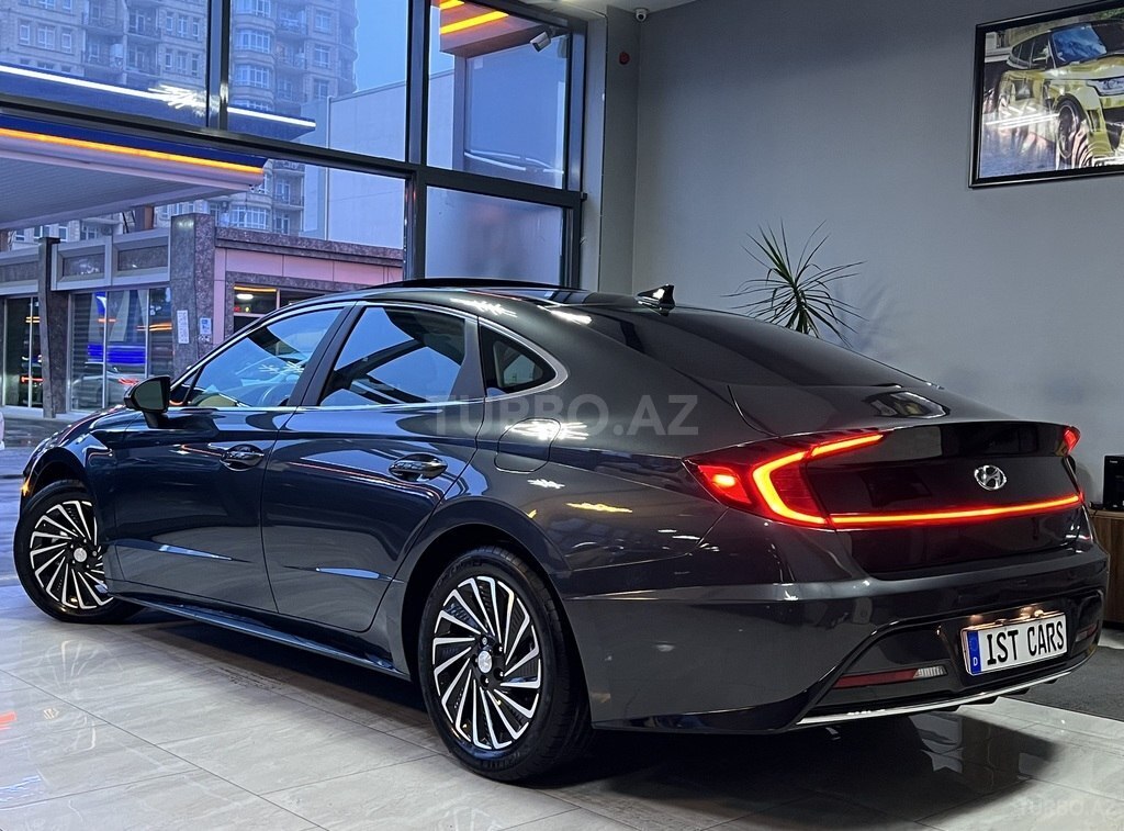 Hyundai Sonata