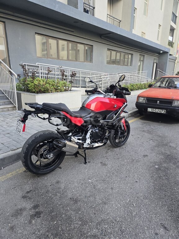 BMW F 900 XR