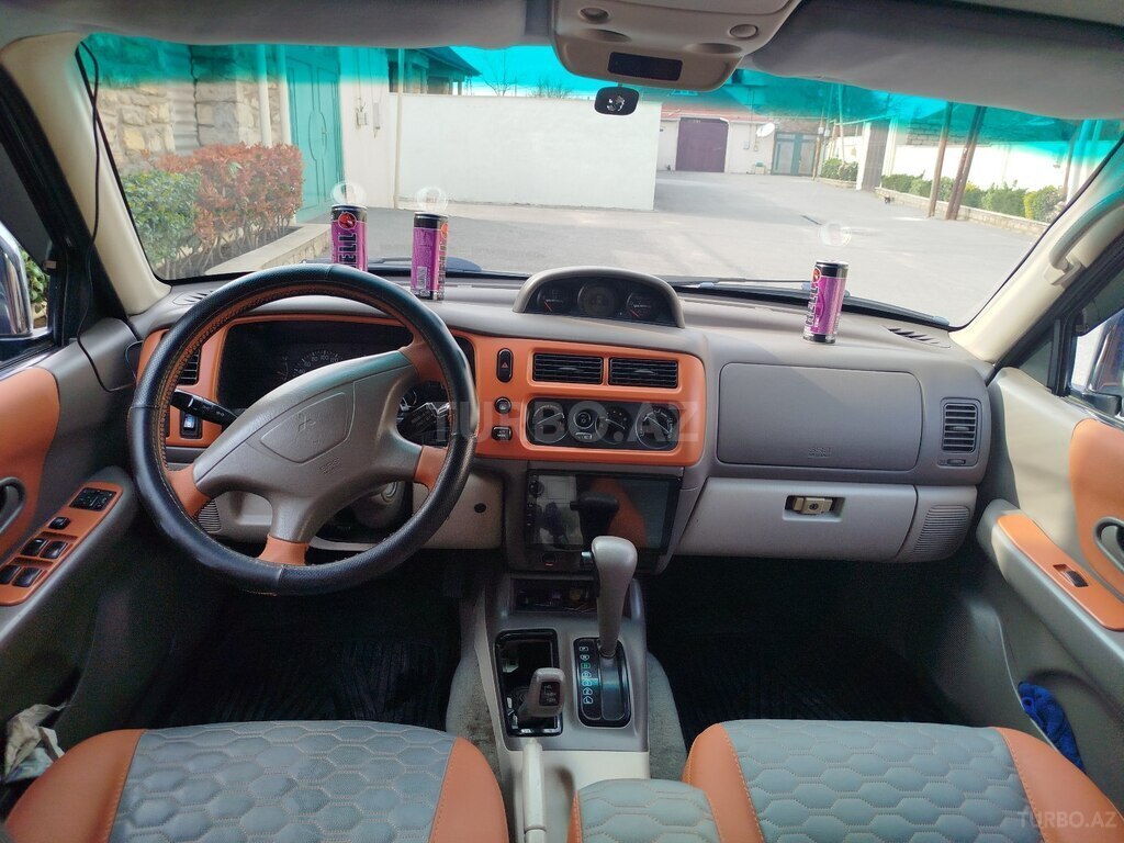 Mitsubishi Montero Sport