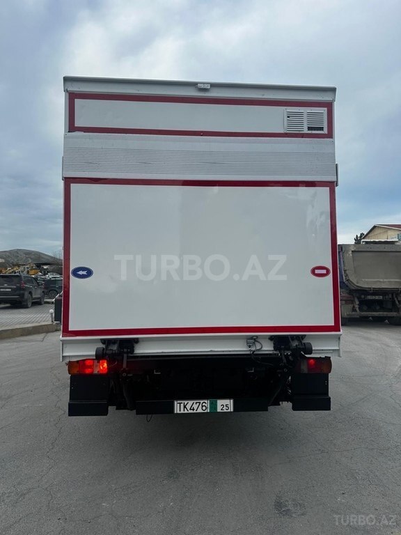 Mercedes Atego 818