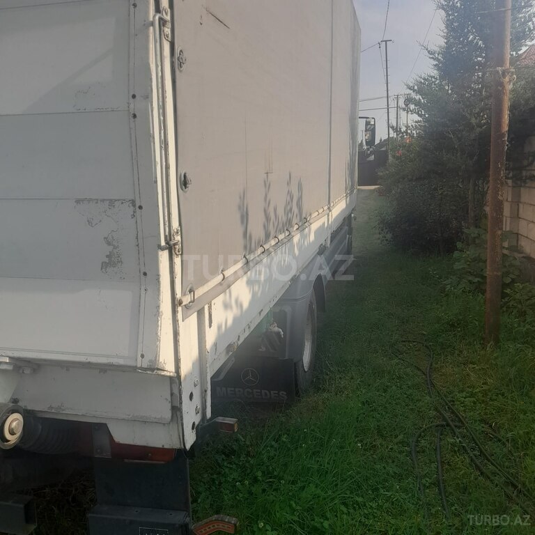 Mercedes Atego 1222