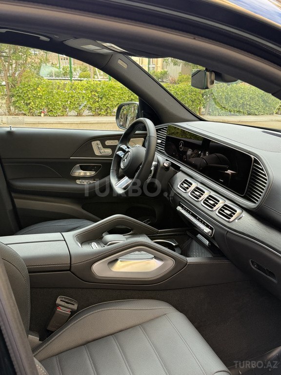 Mercedes GLS 450 4MATIC
