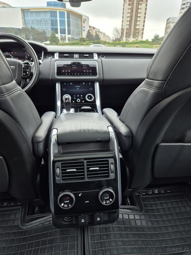 Land Rover RR Sport
