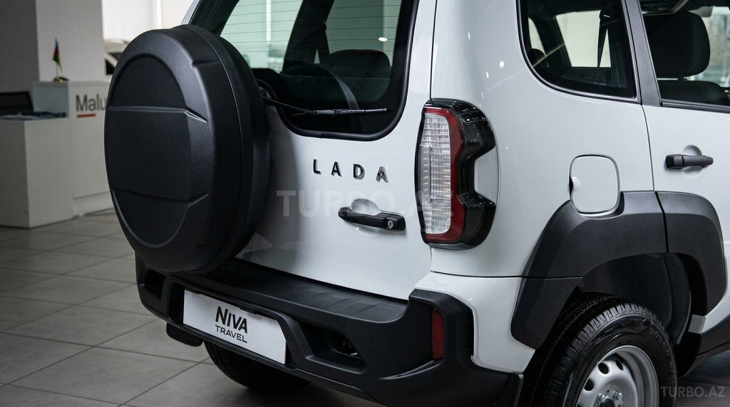 LADA (VAZ) Niva Travel