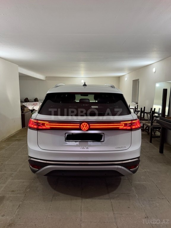 Volkswagen ID.6 Crozz