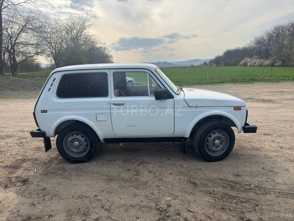 LADA (VAZ) Niva