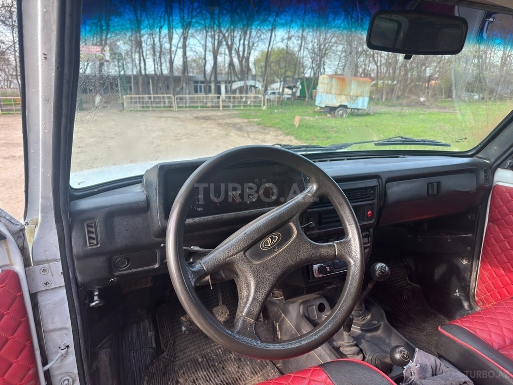 LADA (VAZ) Niva