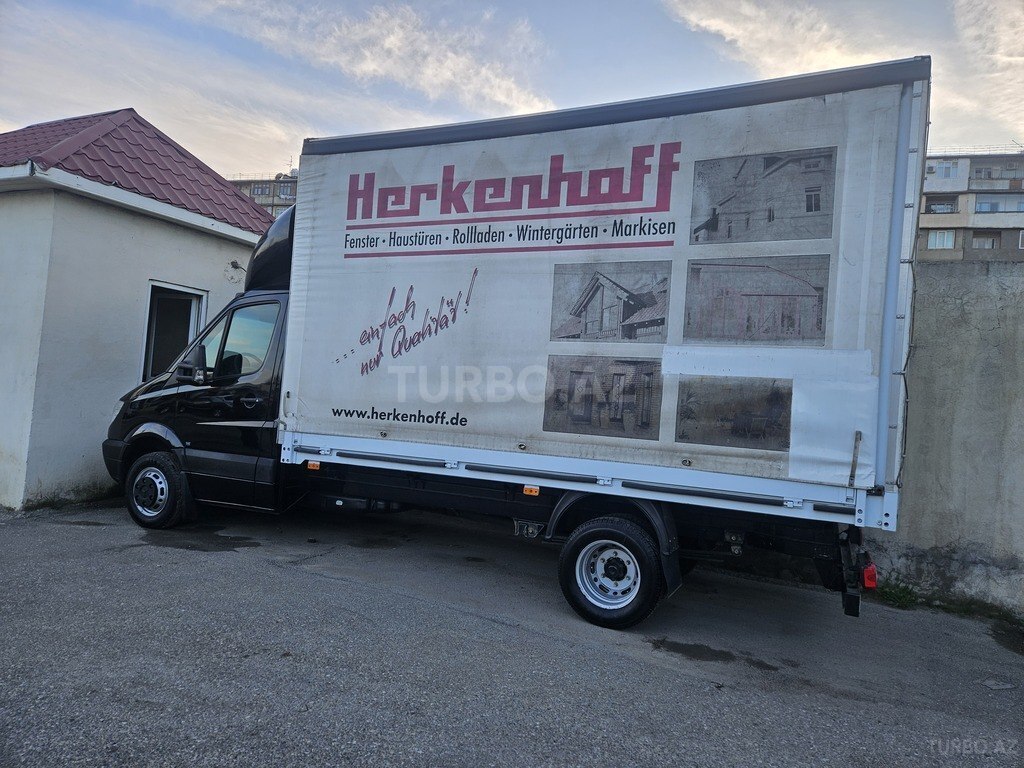 Mercedes Sprinter 513