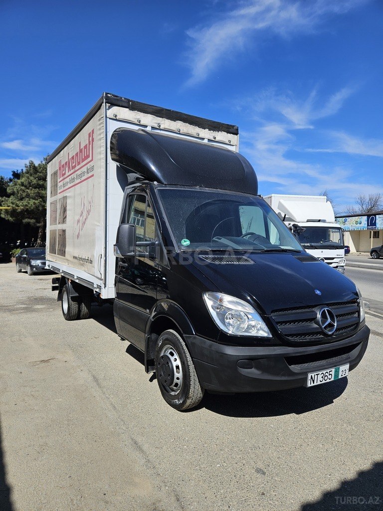 Mercedes Sprinter 513