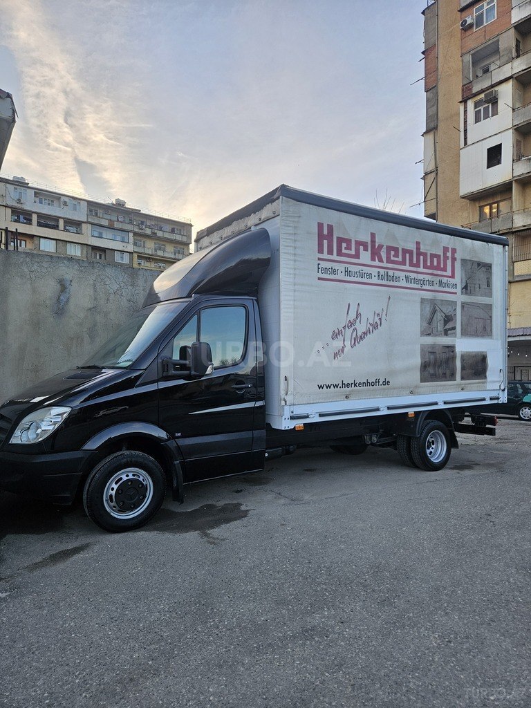 Mercedes Sprinter 513