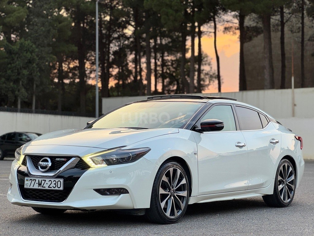 Nissan Maxima