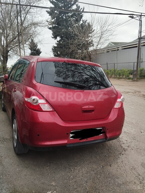 Nissan Tiida