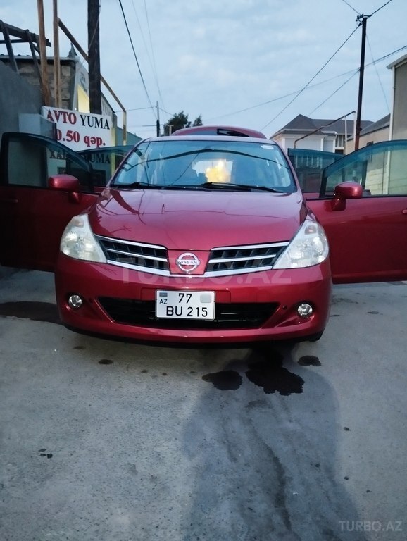 Nissan Tiida