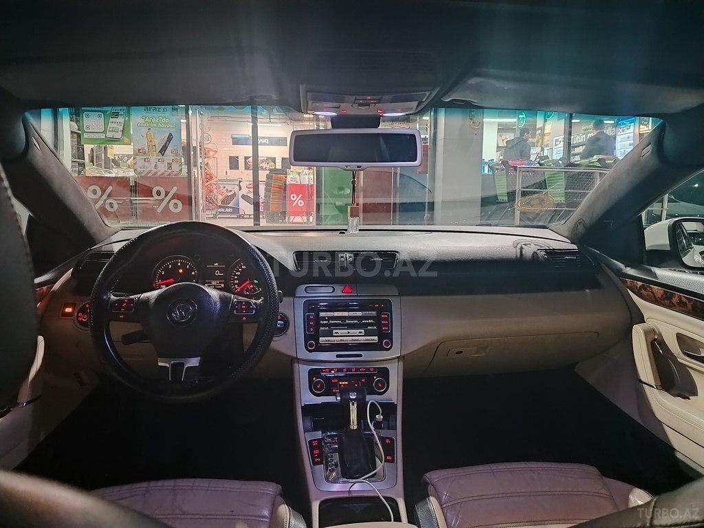 Volkswagen Passat CC