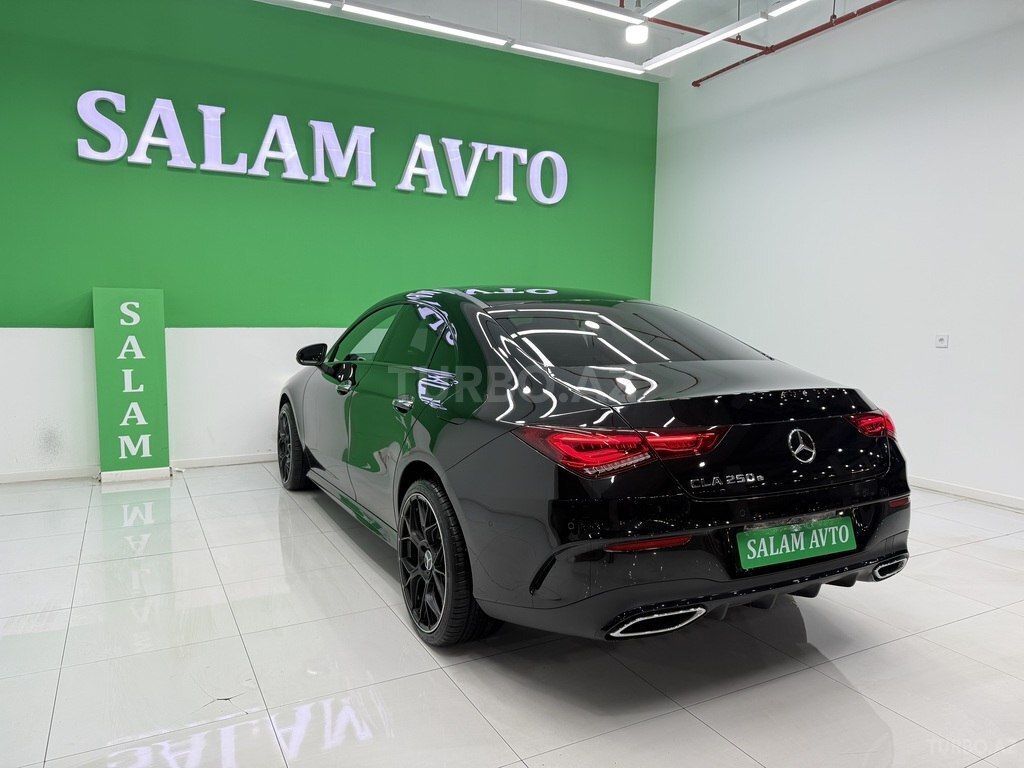 Mercedes CLA 250 e