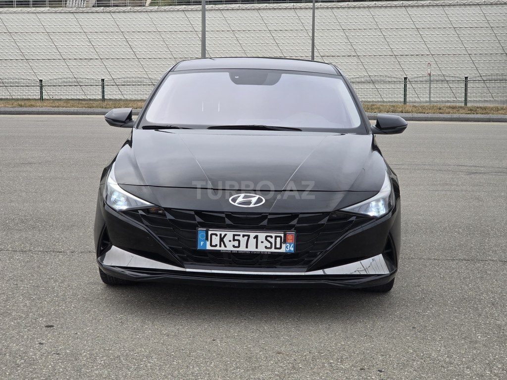 Hyundai Elantra