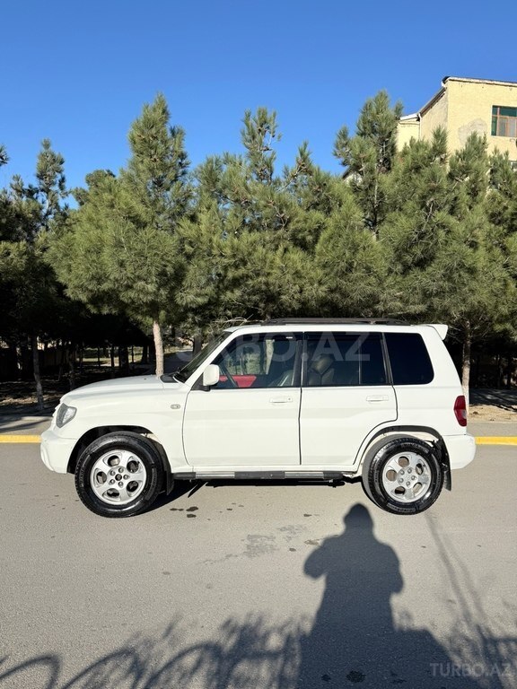 Mitsubishi Pajero io