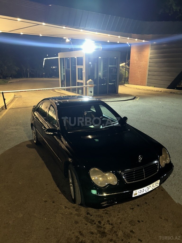 Mercedes C 240