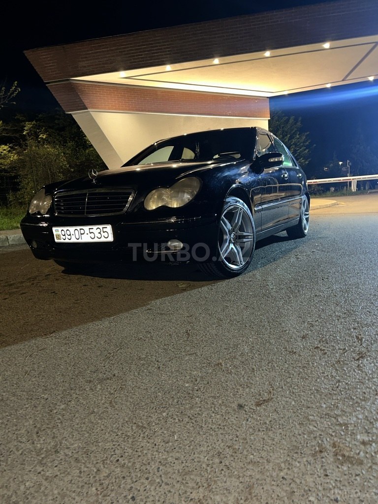 Mercedes C 240