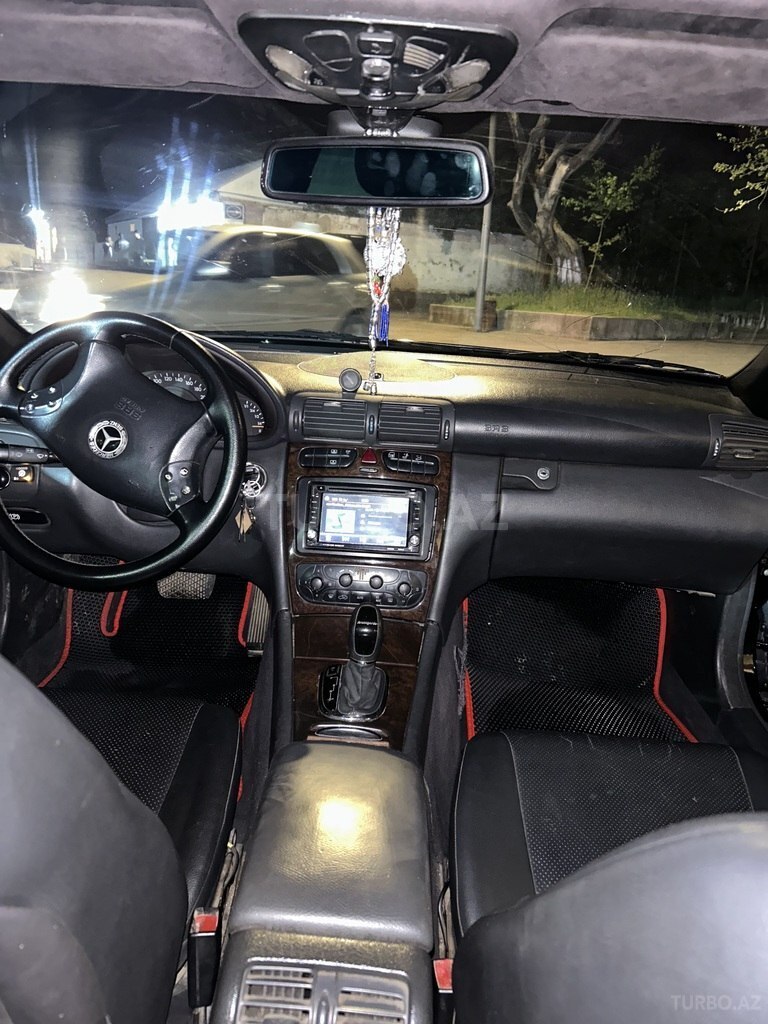 Mercedes C 240
