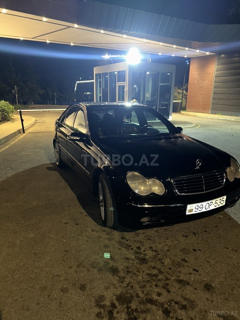 Mercedes C 240