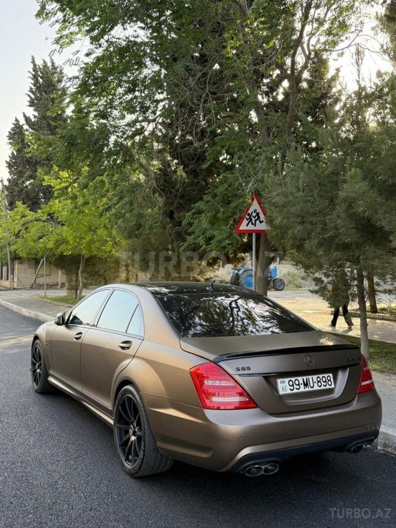 Mercedes S 65 AMG