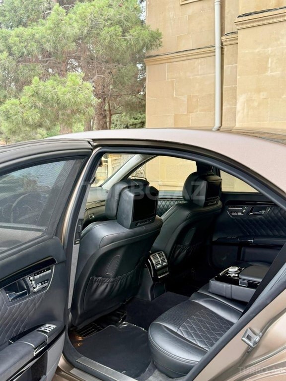 Mercedes S 65 AMG