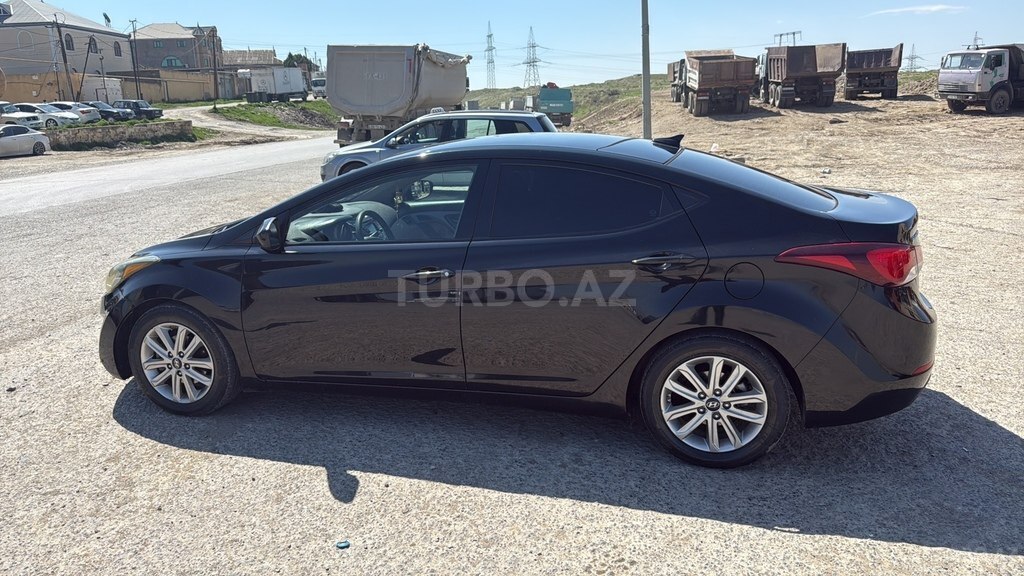Hyundai Elantra