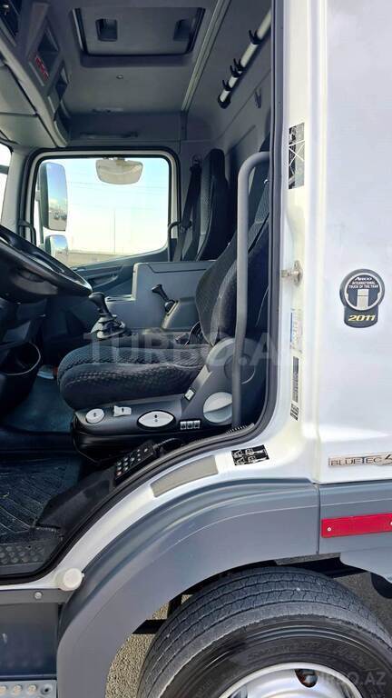 Mercedes Atego 818