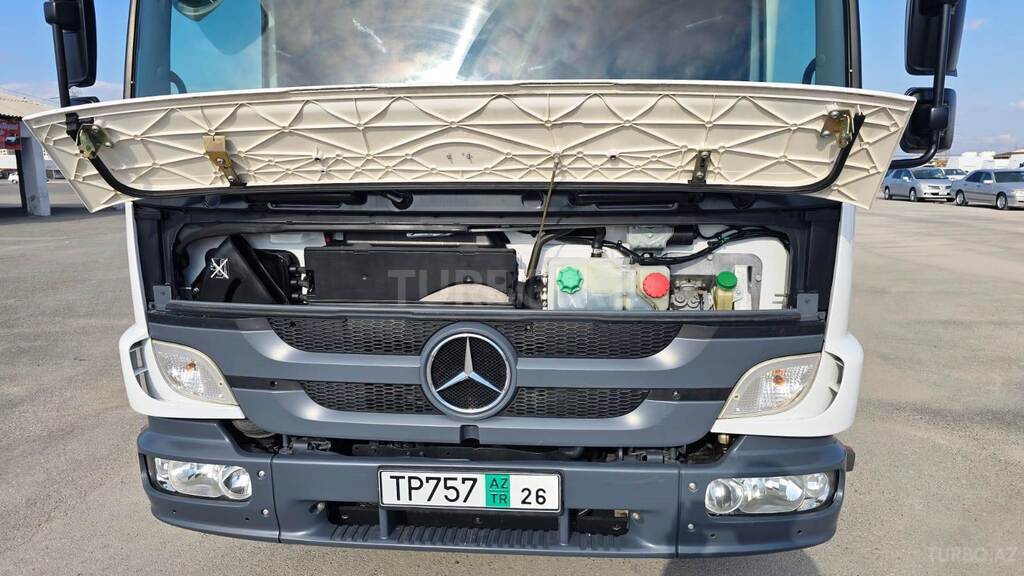 Mercedes Atego 818