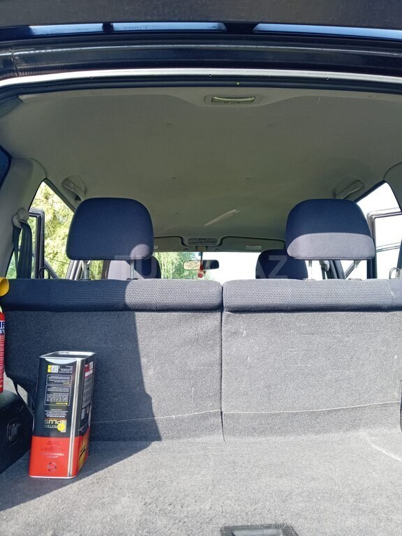 Mitsubishi Pajero io