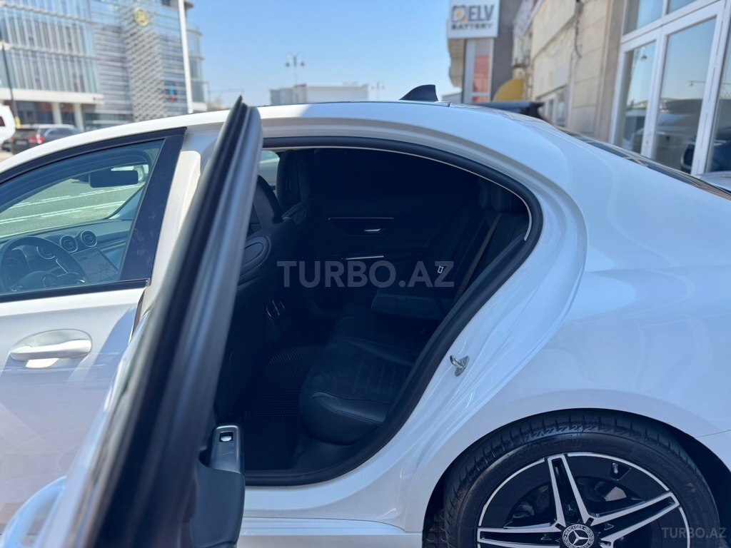 Mercedes C 180