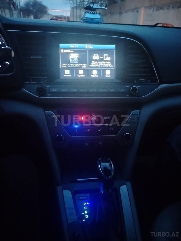 Hyundai Elantra