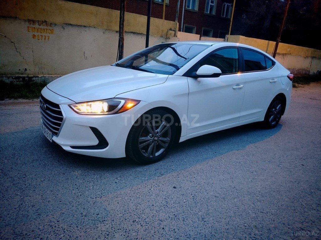 Hyundai Elantra