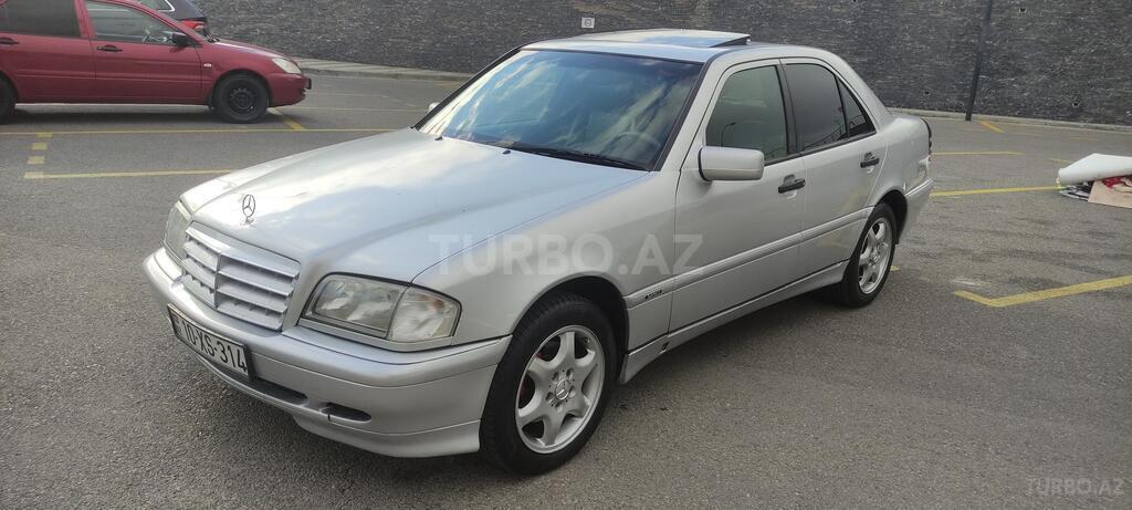 Mercedes C 230