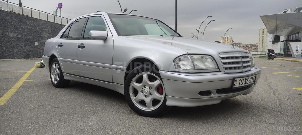 Mercedes C 230