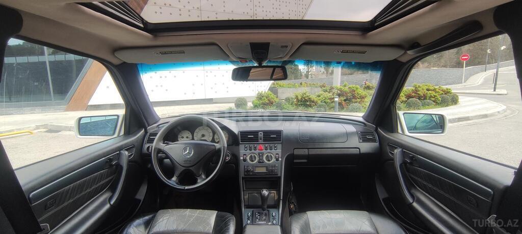 Mercedes C 230
