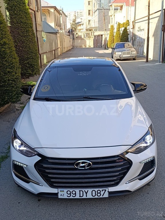 Hyundai Elantra