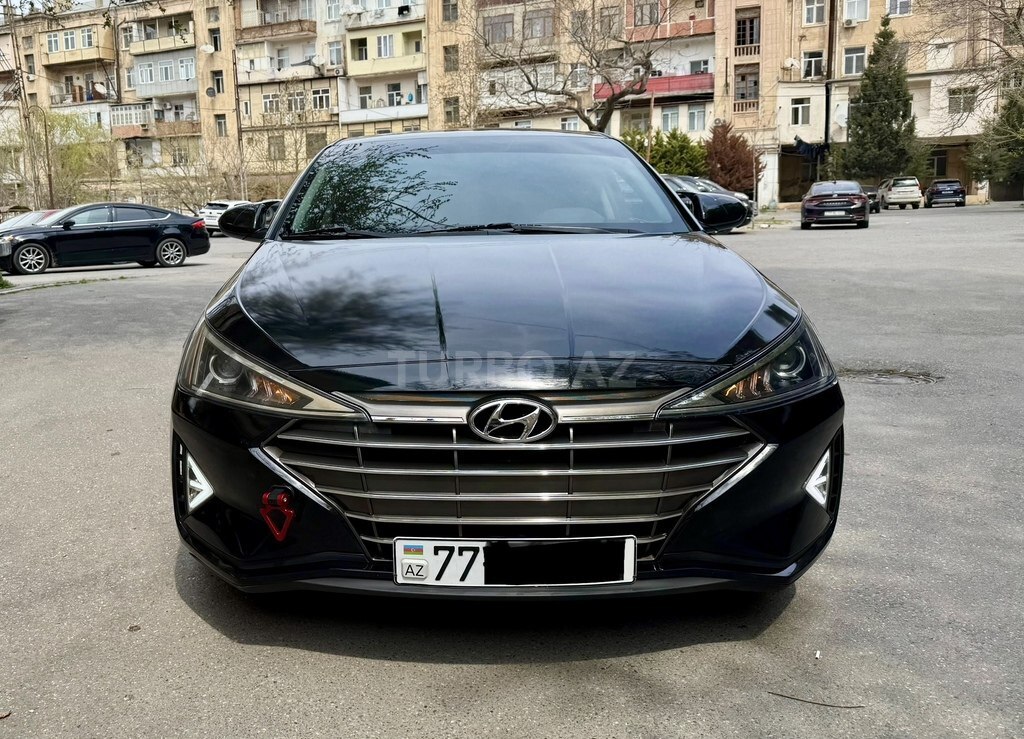 Hyundai Elantra