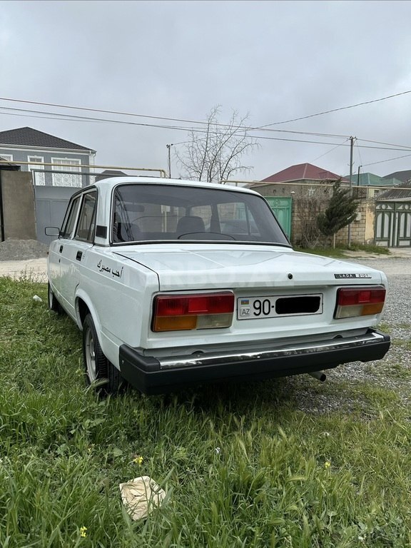 LADA (VAZ) 2107