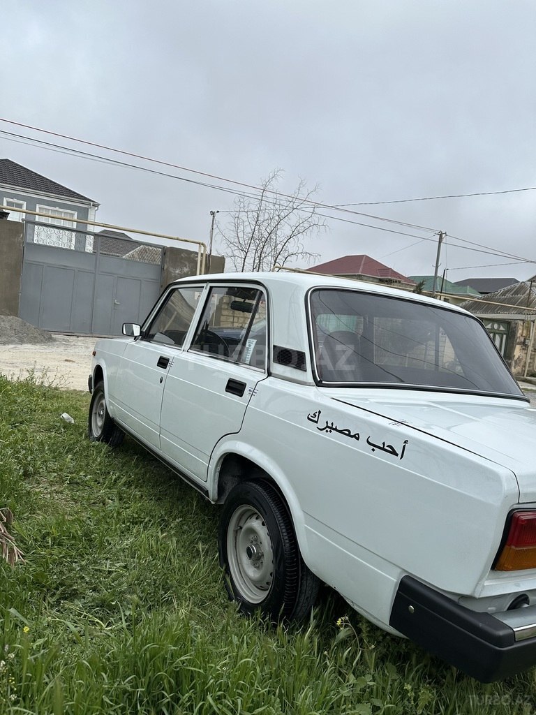 LADA (VAZ) 2107
