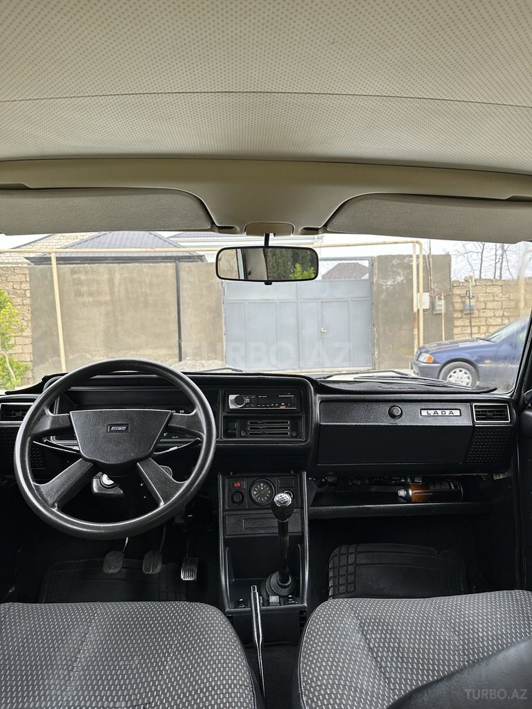 LADA (VAZ) 2107