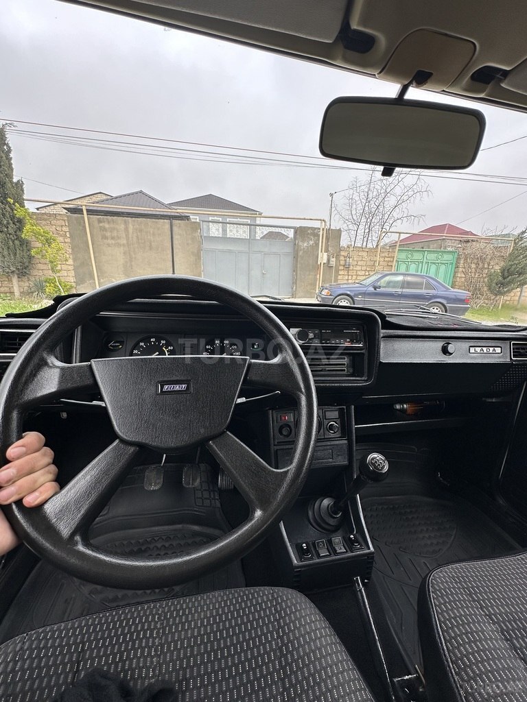 LADA (VAZ) 2107
