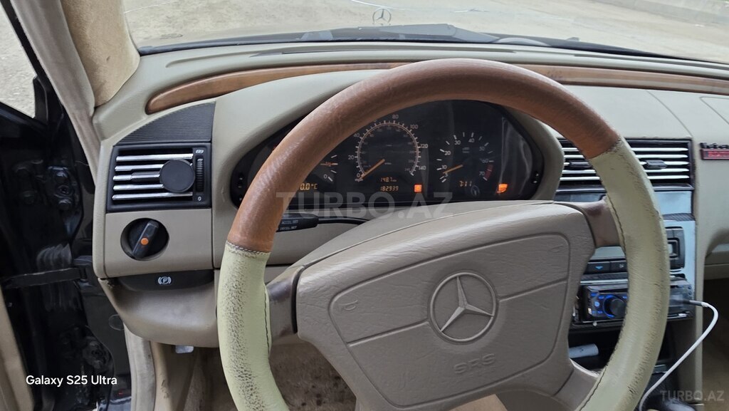 Mercedes C 230